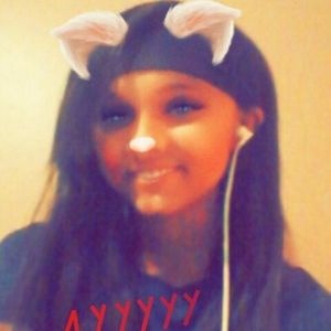 Meet your Posher, Savannah